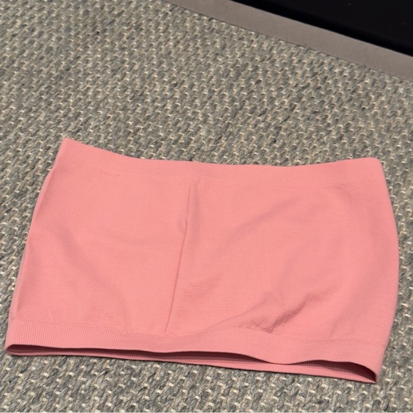 NWT Dynamic Seamless Apparel Pink Intimate Wear - Picture 1 of 6